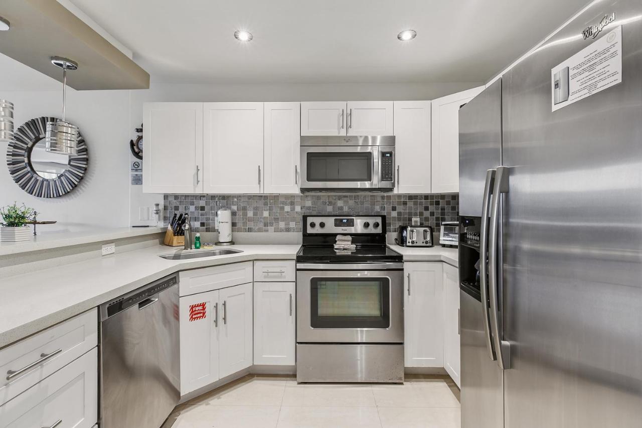 Newly Decorated Condo In Beautiful Beachfront Resort Саут Падре Алънд Екстериор снимка